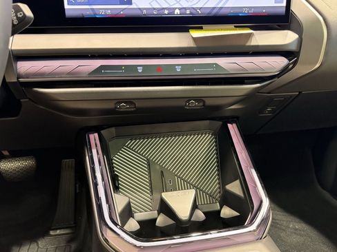 Used 2026 BMW X3 xDrive30 w/ Convenience Package image 10