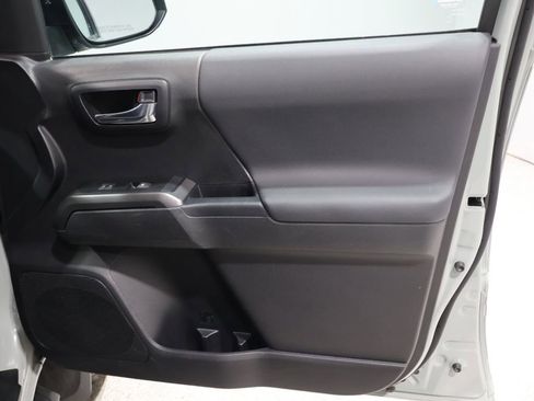 Certified 2022 Toyota Tacoma TRD Sport image 24