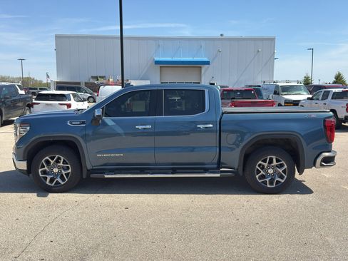 Used 2024 GMC Sierra 1500 SLT w/ SLT Premium Plus Package AWD/4WD image 2