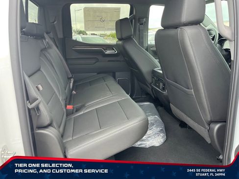 New 2026 GMC Sierra 1500 SLT w/ SLT Premium Plus Package AWD/4WD image 17