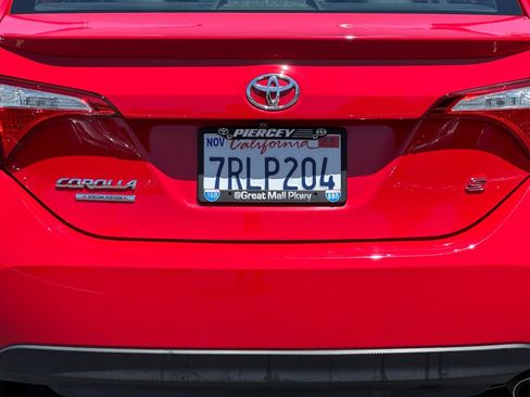 Used 2016 Toyota Corolla S Special Edition FWD image 45