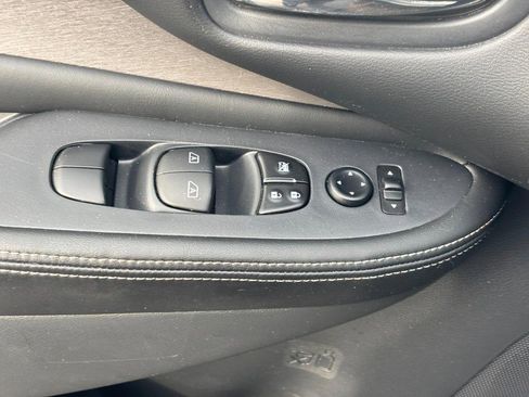 Used 2024 Nissan Murano SV w/ SV Midnight Edition Package image 15