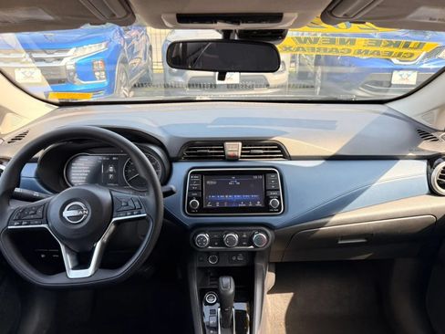 Used 2025 Nissan Versa SV FWD image 15
