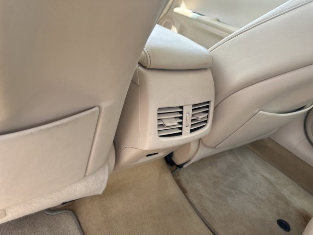 Used 2013 Lexus ES 350 w/ Luxury Pkg FWD image 19
