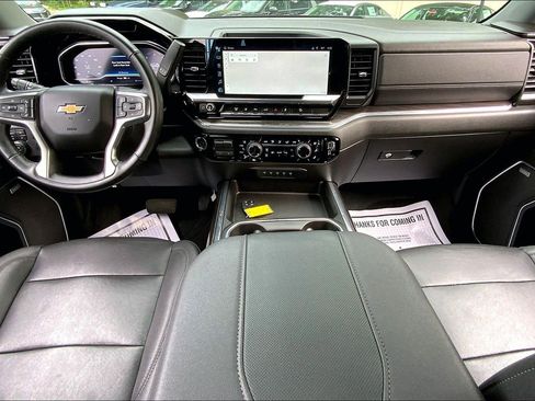 Used 2024 Chevrolet Silverado 2500 LTZ w/ LTZ Plus Package AWD/4WD image 17