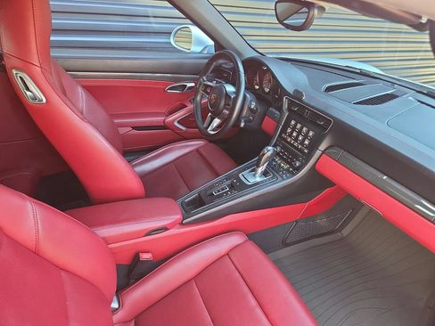 Certified 2017 Porsche 911 Carrera 4S AWD/4WD image 18