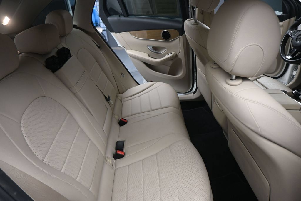 Used 2018 Mercedes-Benz GLC 300 image 19