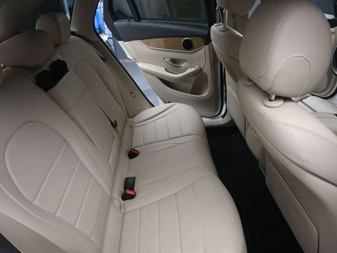 Used 2018 Mercedes-Benz GLC 300 image 19