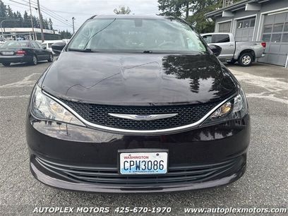 Used 2017 Chrysler Pacifica Touring w/ Tire & Wheel Group