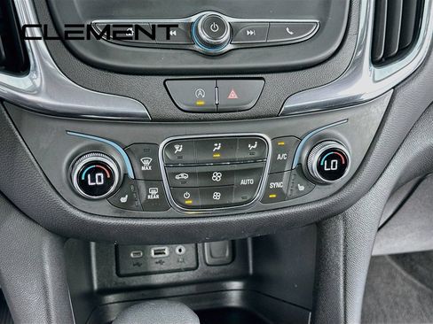 Used 2022 Chevrolet Equinox LT FWD image 22