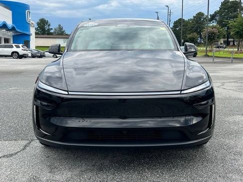 Used 2026 Tesla Model Y 2WD image 8