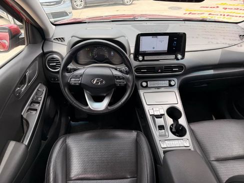 Used 2021 Hyundai Kona Ultimate FWD image 4