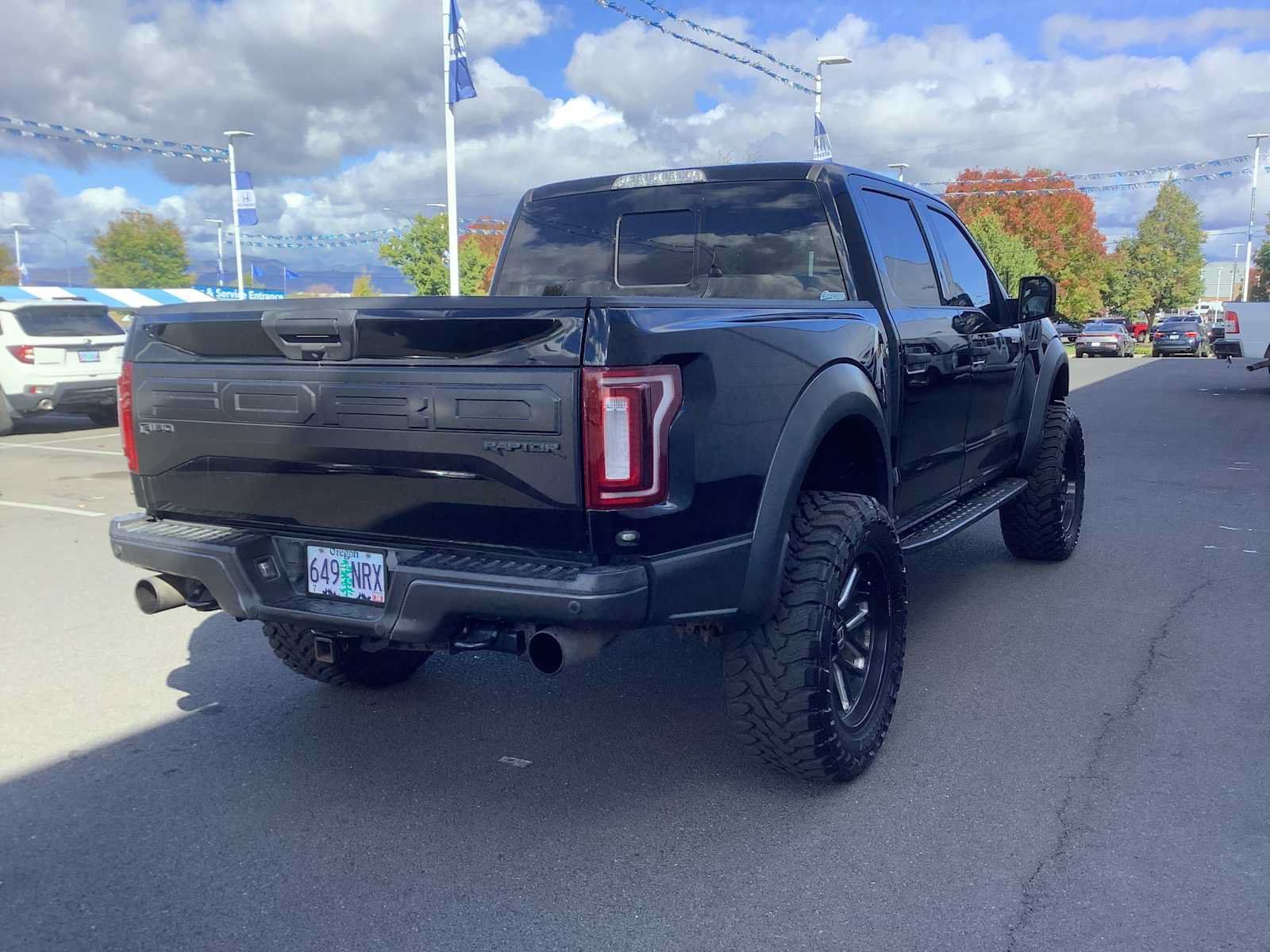 Used 2018 Ford F150 Raptor w/ Equipment Group 801A Mid AWD/4WD image 6