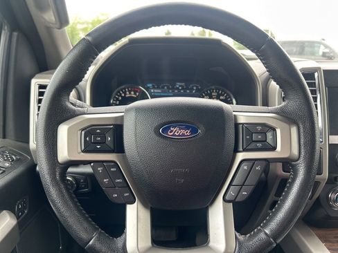 Used 2016 Ford F150 Lariat w/ Equipment Group 501A Mid AWD/4WD image 9