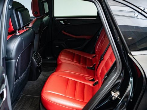 Certified 2021 Porsche Macan GTS image 37