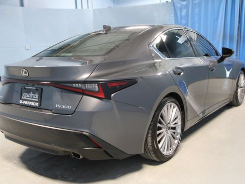 Used 2024 Lexus IS 300 w/ Premium Package RWD image 33
