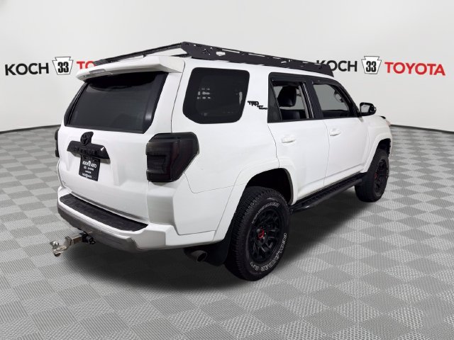 Used 2022 Toyota 4Runner TRD Off-Road Premium w/ TRD Black Wheel Package (TMS) AWD/4WD image 8