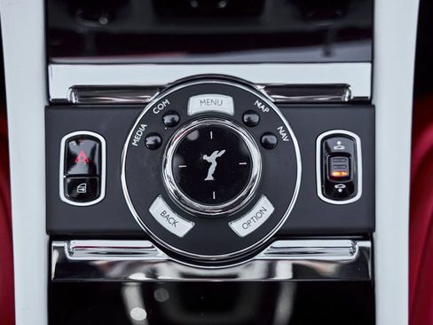 Used 2020 Rolls-Royce Wraith RWD image 59