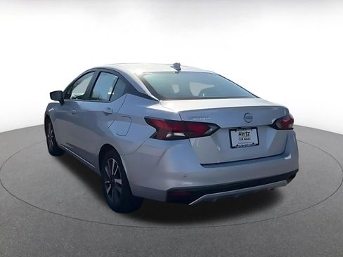 Used 2025 Nissan Versa SV image 11