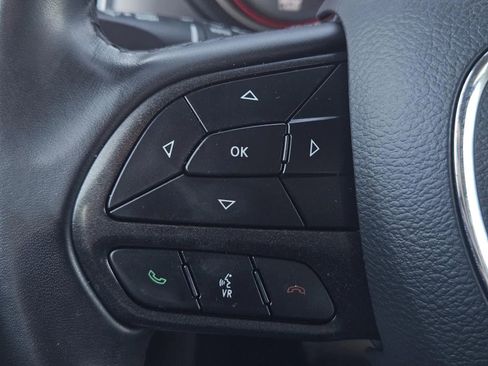 Used 2023 Dodge Charger SXT image 17