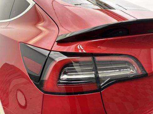 Used 2019 Tesla Model 3 Standard Range Plus RWD image 19