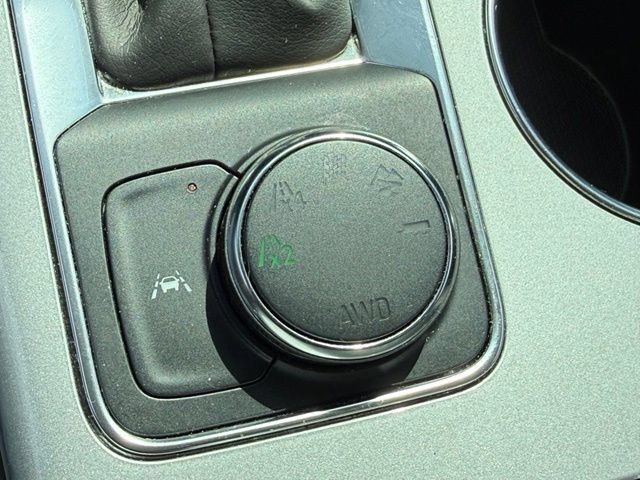 Used 2021 Chevrolet Blazer LT AWD/4WD image 23