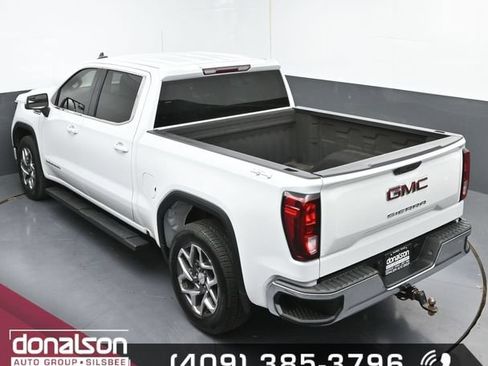 Used 2023 GMC Sierra 1500 SLE AWD/4WD image 18