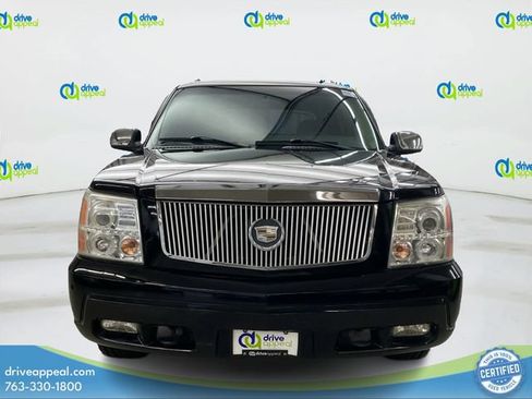 Used 2002 Cadillac Escalade EXT AWD/4WD image 3
