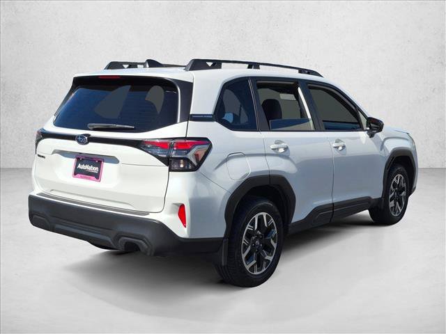 Certified 2025 Subaru Forester Premium AWD/4WD image 5