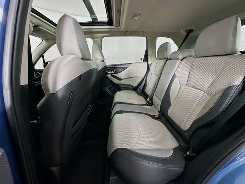 Used 2019 Subaru Forester Premium image 14