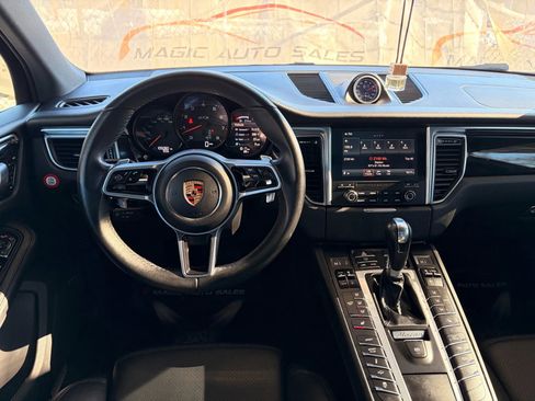 Used 2017 Porsche Macan GTS AWD/4WD image 84