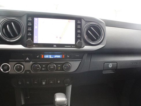 Certified 2020 Toyota Tacoma TRD Pro AWD/4WD image 43