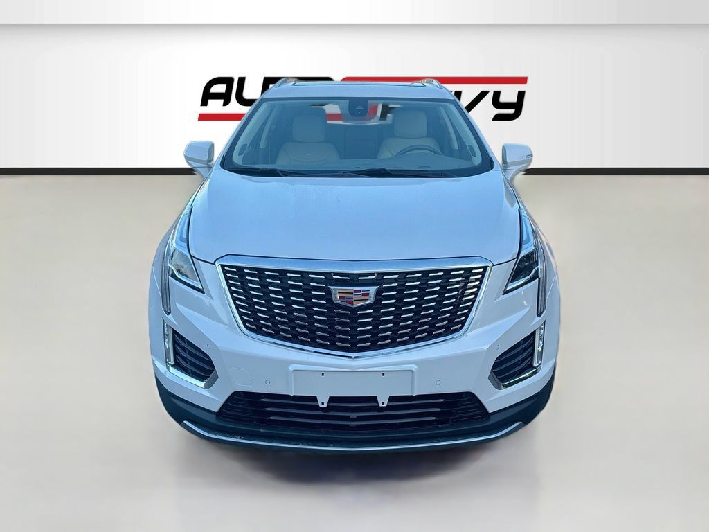 Used 2024 Cadillac XT5 Premium Luxury w/ LPO, Floor Liner Package AWD/4WD image 2