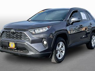 Used 2021 Toyota RAV4 XLE FWD video 1