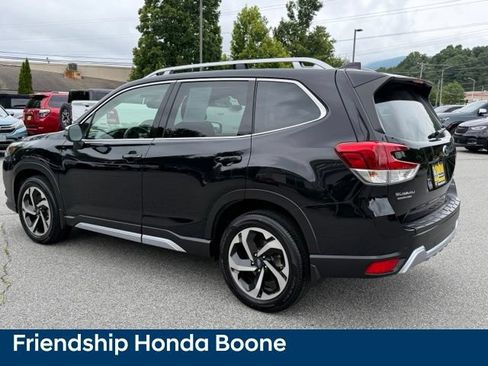 Used 2023 Subaru Forester Touring AWD/4WD image 7