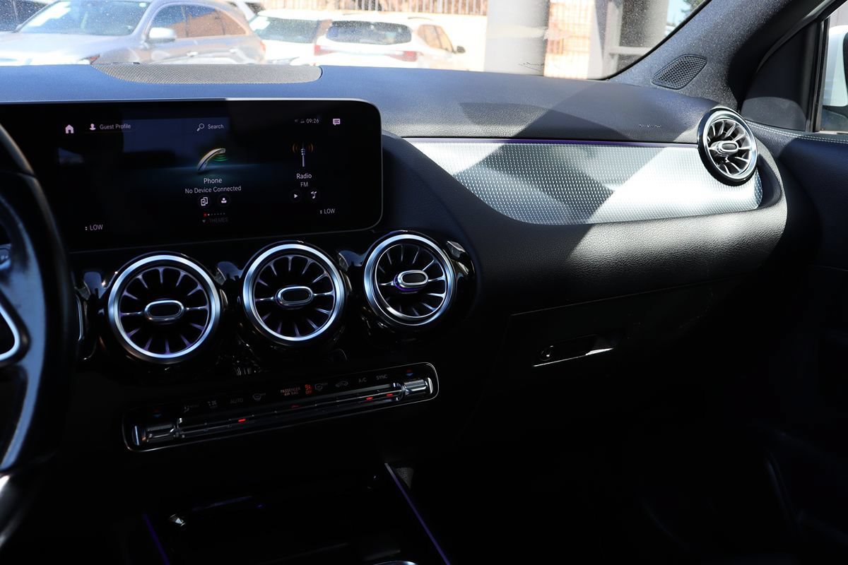 Used 2021 Mercedes-Benz GLA 250 w/ Premium Package image 44