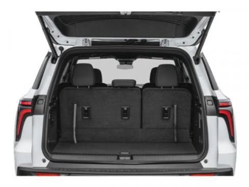 New 2026 Chevrolet Traverse LT w/ Midnight/Sport Edition image 13