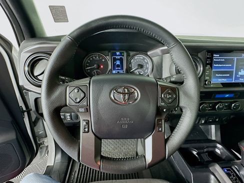 Certified 2023 Toyota Tacoma TRD Sport AWD/4WD image 11
