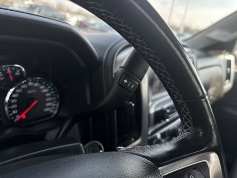 Used 2019 GMC Sierra 1500 SLE w/ SLE Value Package AWD/4WD image 16