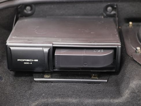Used 2005 Porsche 911 Turbo image 77