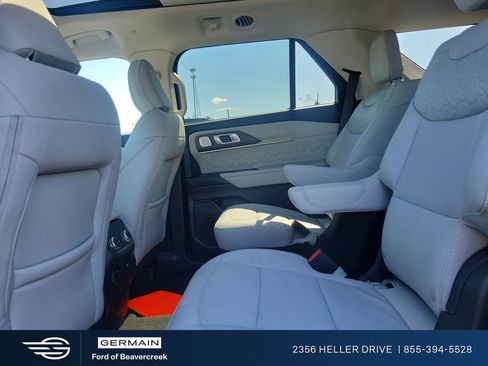New 2026 Ford Explorer Platinum w/ LUX Leather Package AWD/4WD image 23