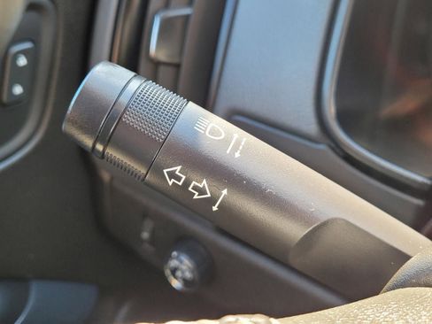 Used 2017 Chevrolet Colorado Z71 image 29