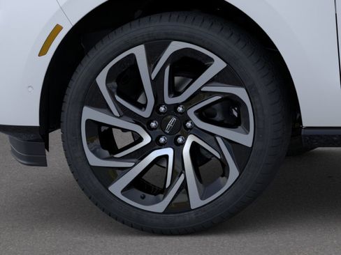 New 2026 Lincoln Navigator L Black Label AWD/4WD image 19
