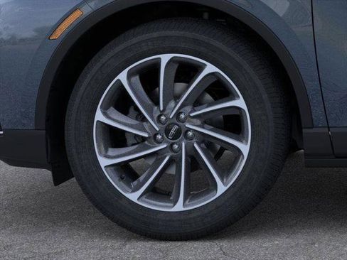 New 2025 Lincoln Corsair AWD w/ Equipment Group 101A image 19