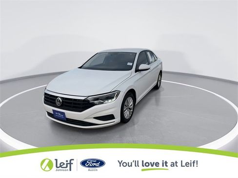 Used 2019 Volkswagen Jetta SE image 4