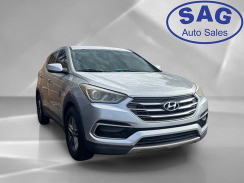 Used 2017 Hyundai Santa Fe Sport FWD image 2