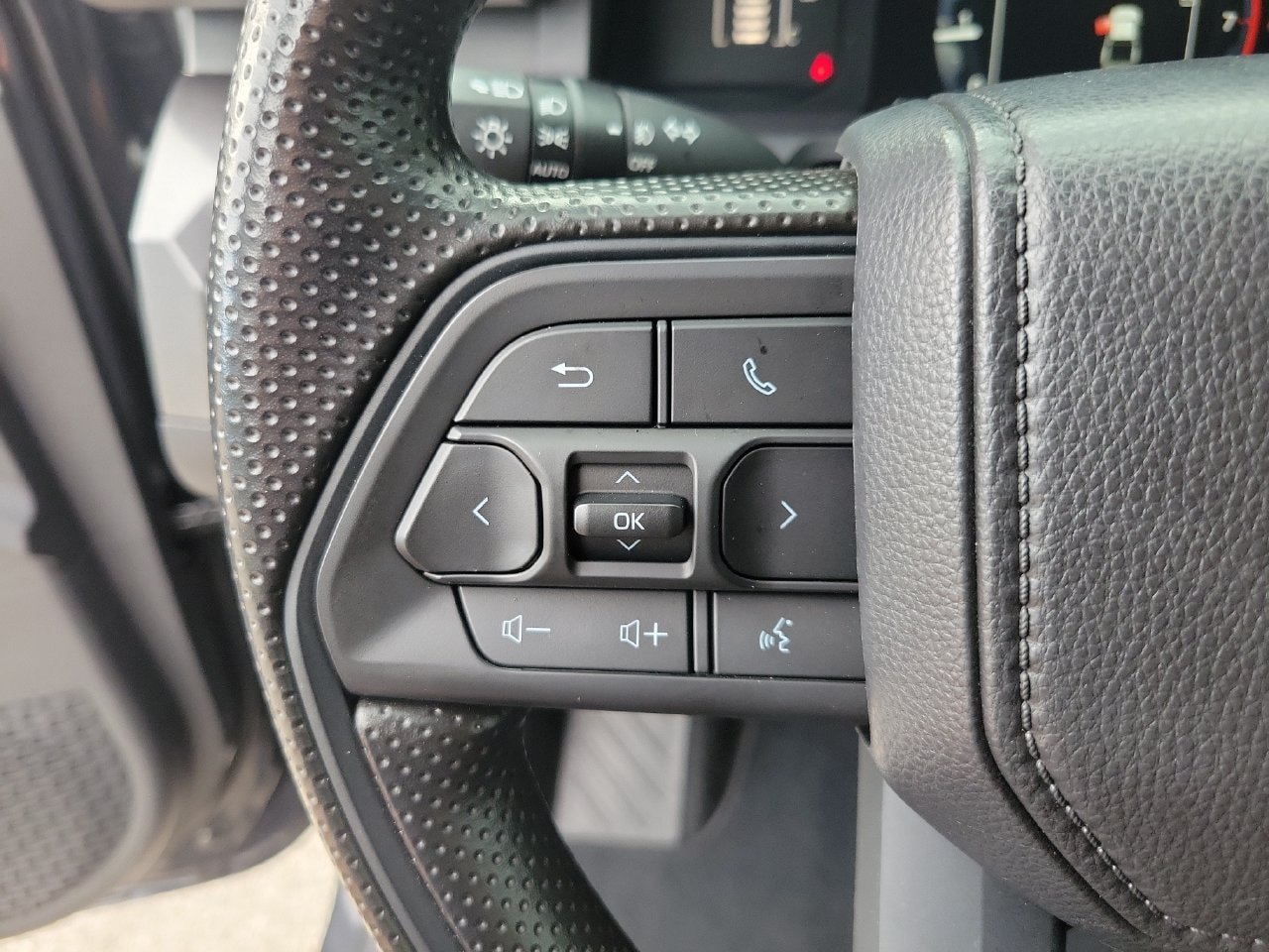 Used 2026 Toyota Tacoma SR5 AWD/4WD image 19