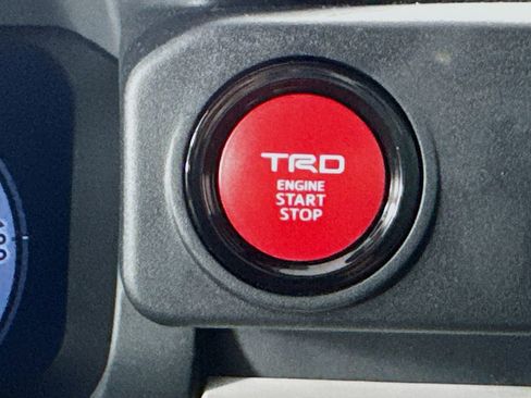 Used 2024 Toyota Tacoma TRD Off-Road AWD/4WD image 18