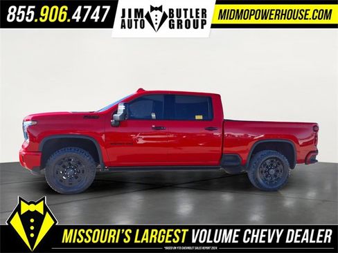 Used 2024 Chevrolet Silverado 2500 LTZ w/ LTZ Plus Package image 23
