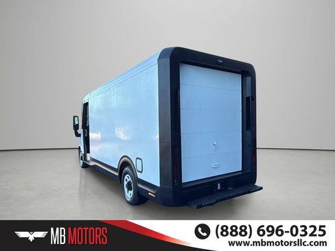 Used 2023 Chevrolet Brightdrop 600 w/ Active Safety Package 2 AWD/4WD image 2